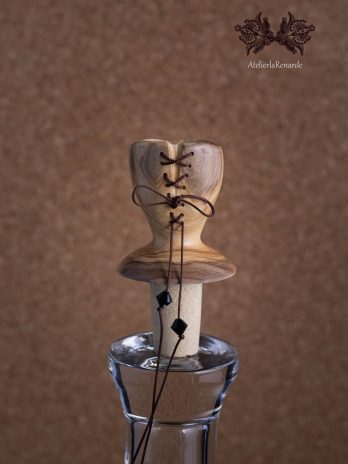 Parure de bouteilles, Collection Chic & Corsée